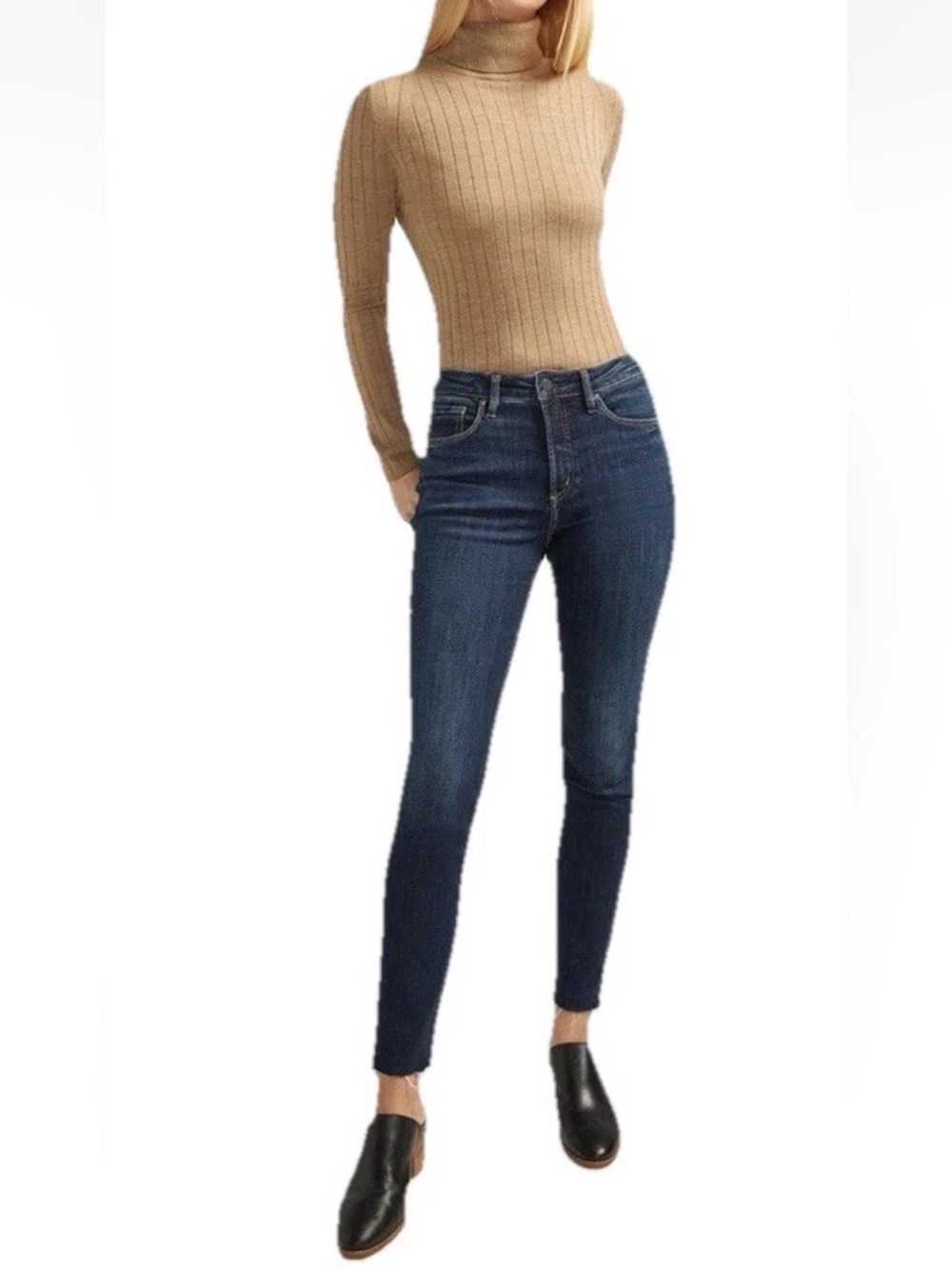 Silver Jeans Most Wanted Skinny Dark Wash W26/L29 Light Distress Stretch Denim
